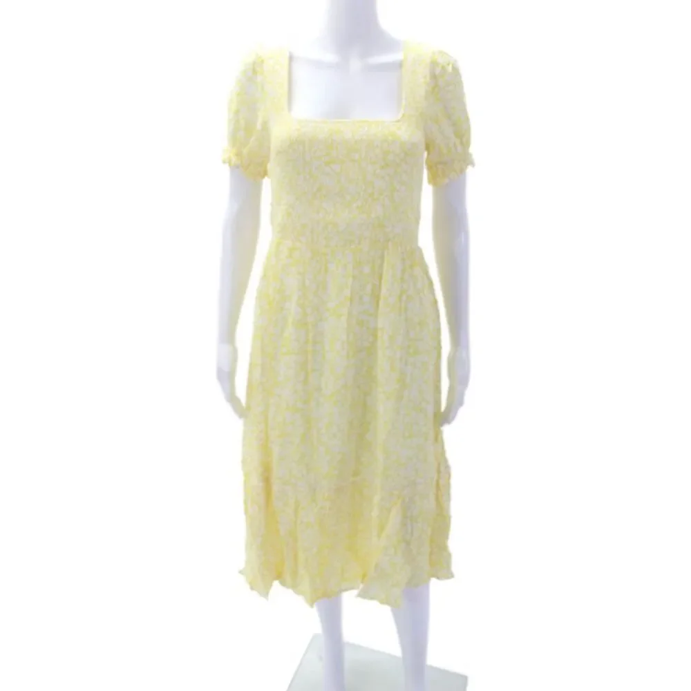 Lost + Wander Women's Scoop Neck Smocked Tiered Midi Dress Floral Size S